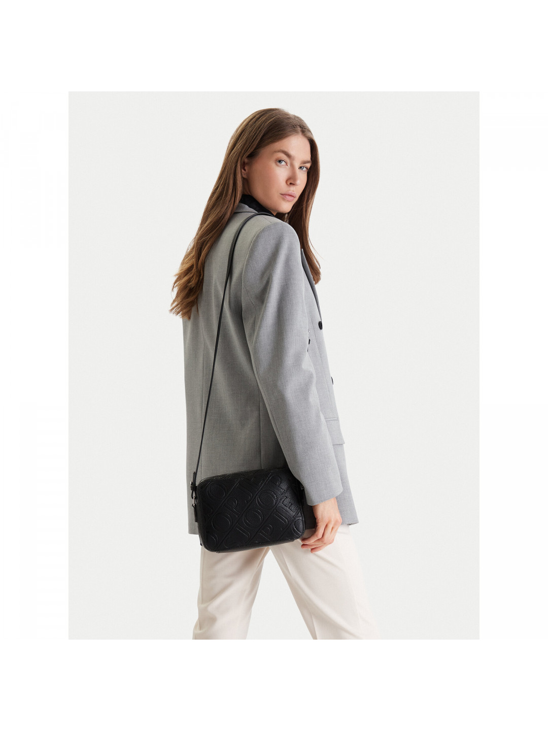 Kabelka JOOP Jeans Strambo Cloe 4130001272 Černá